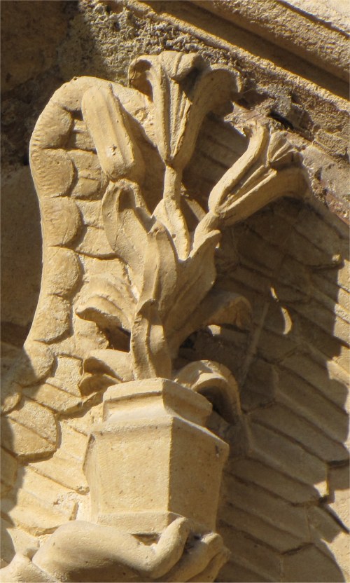 Jacques_Coeur_3lys.jpg (112317 octets)