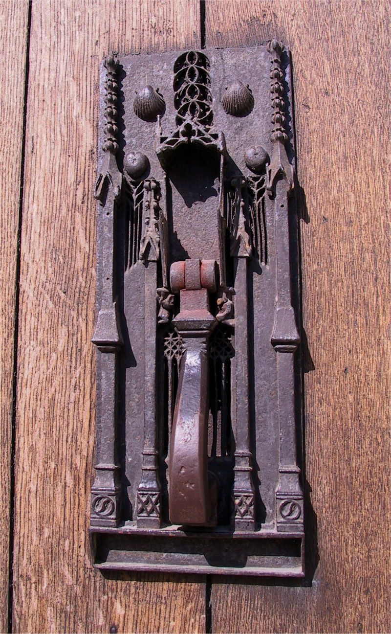Jacques_coeur_heurtoir.jpg (389817 octets)