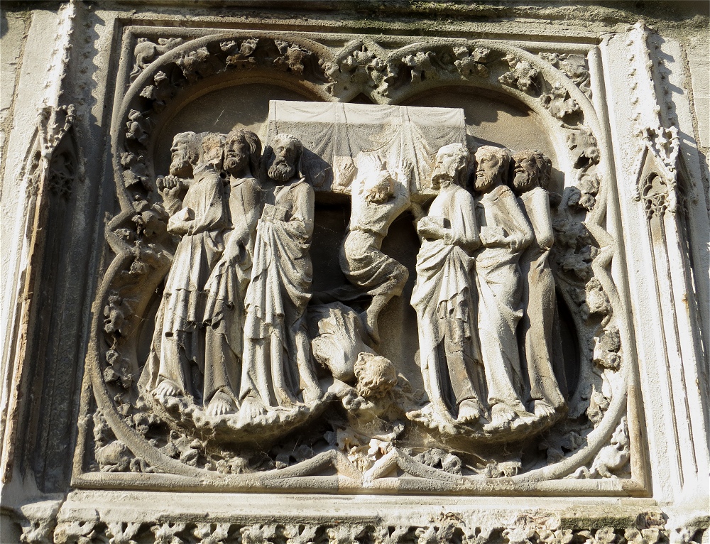 Cathdrale Notre Dame de Paris, mise au tombeau de la Vierge.